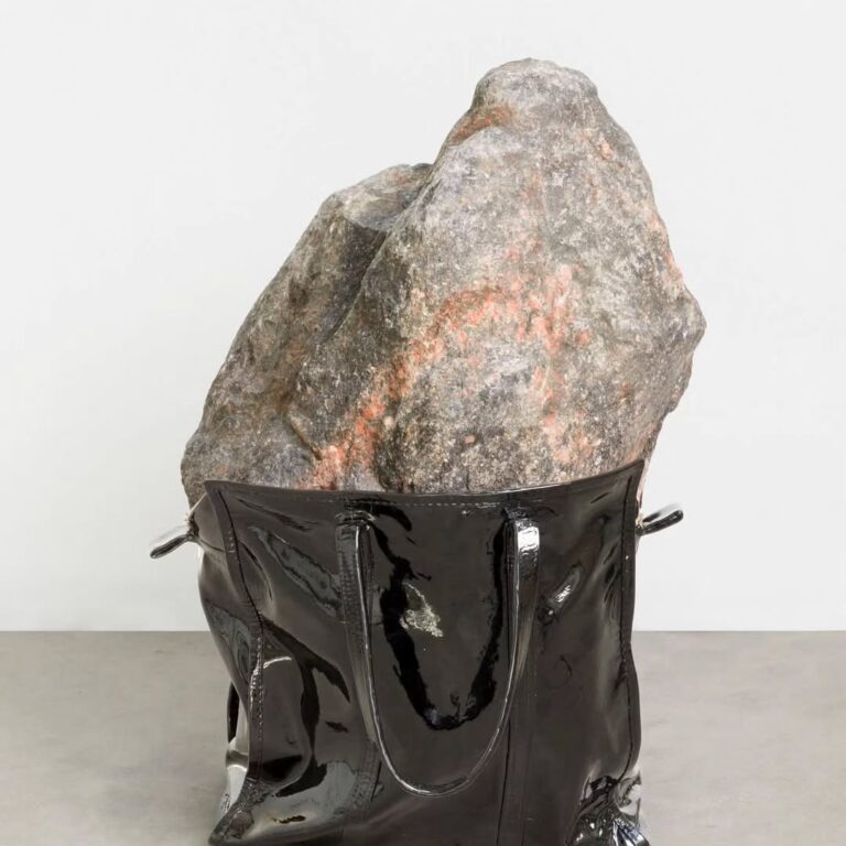 And yet another completely new piece, Pierre, I carry this bag of my every day, and somehow it always is super Heavy .