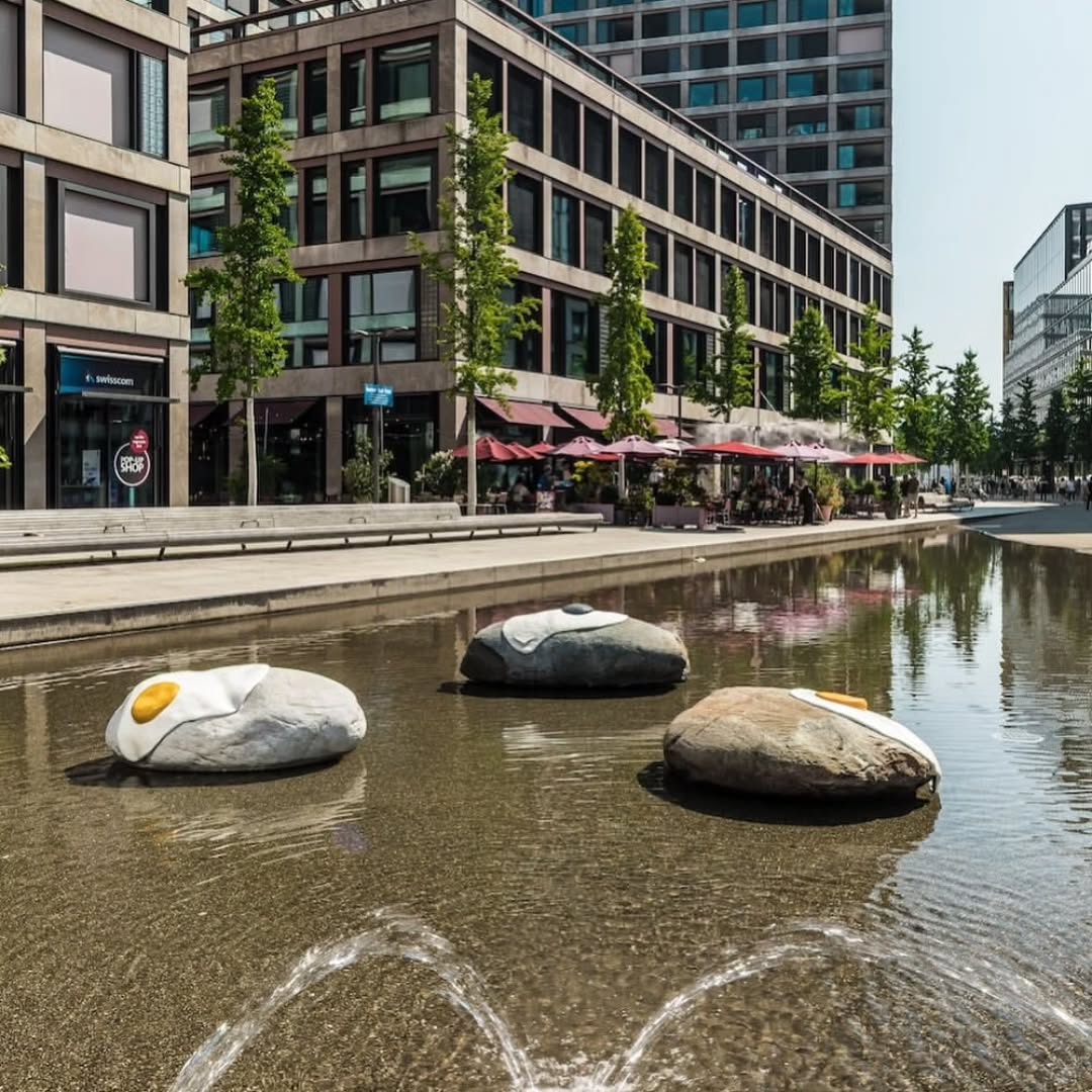 Pedro Wirz’s “Trilobites“ for ART FLOW art projects is currently on view in Zurich — image 5. Images: