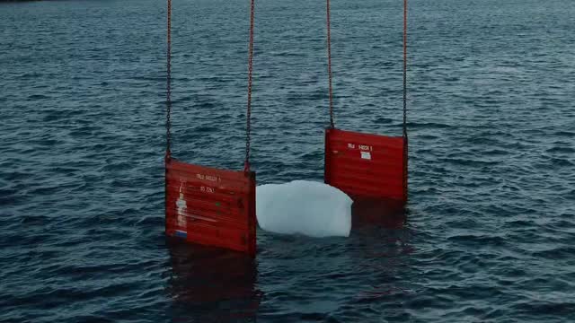 ‘The blocks of glacial ice await your arrival.