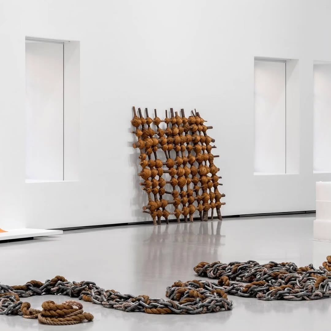 ‘Wire Piece’ (1978) by Jackie Winsor is an almost three-foot sculpture formed of layers of wire supported by a wooden structure. — image 1