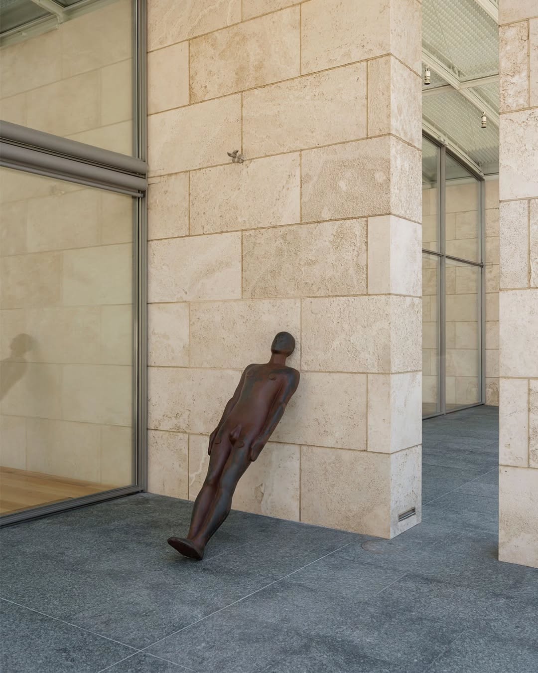 On View: ‘SURVEY: Antony Gormley’ at Nasher Sculpture Center⁠ — image 3. Images: Antony Gormley, 'SURVEY: Antony Gormley', Nasher Sculpture Centre, Dallas, Texas, 13 September 2025 - 4 January 2026. © Antony Gormley. Photo © Kevin Todora. Courtesy of the Nasher Sculpture Center.