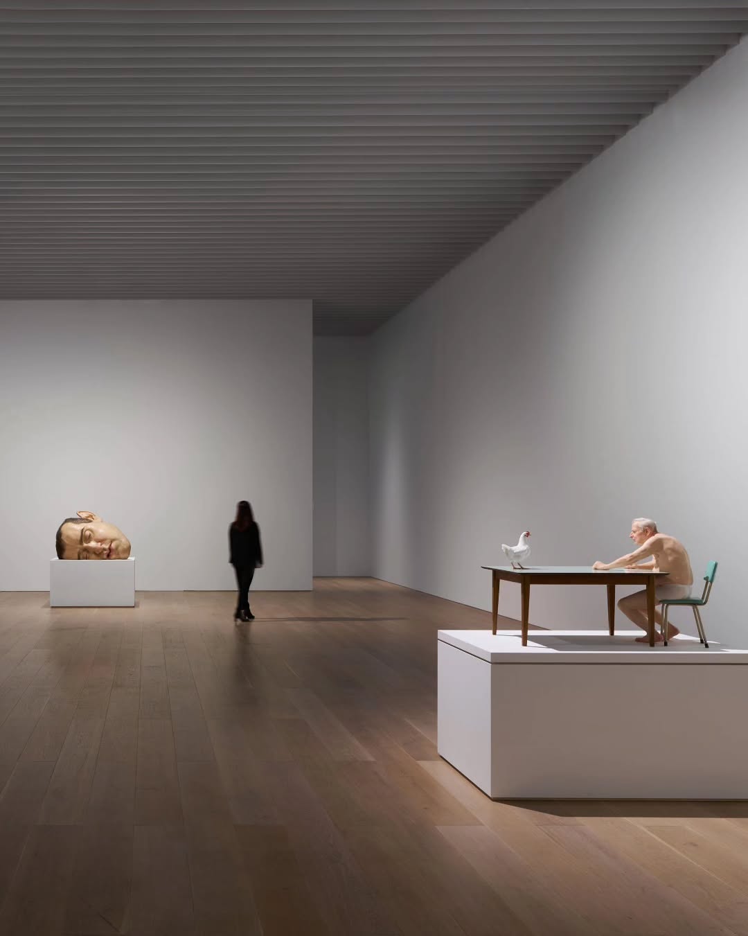 On view at the Mori Art Museum in Tokyo, Japan: Ron Mueck — image 3. Images: Ron Mueck, installation views, Mori Museum, 2026. Photos: Masaya Yoshimura. Courtesy of Fondation Cartier pour l’art contemporain.