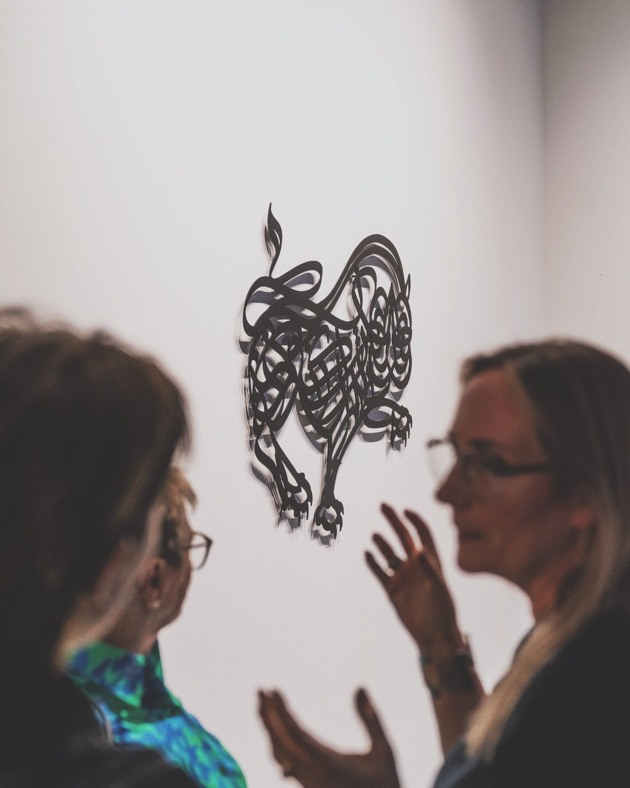 A Quiet Wildness has opened at Daniel Und Die Kunst, presenting a new body of work by artist Muzzumil Ruheel. — image 2. Photos: @oliverreetz