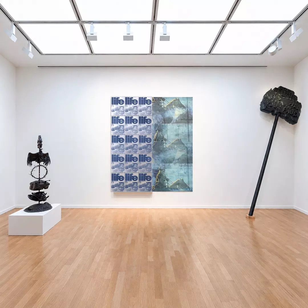 “For Robin Kid, the cowboy is less a historical figure than one of the most successful cultural images produced by America. — image 2. 📸 LIFE, 2025/2026, milled aluminum boxes, bi-component polyurethane silkscreen paint, gesso, pigment, oil, linen canvas mounted on aluminum panel, 200 x 170 x 7,5 cm